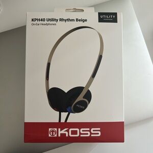 KOSS KPH40 headphones